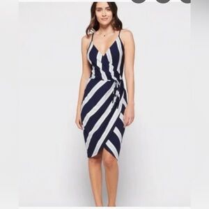 New! 41 Hawthorn Women’s Medium Annora Faux Wrap Dress Navy stretch midi striped